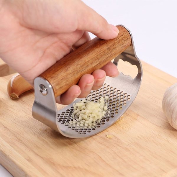 Garlic Press, Garlic Press Rocker, Stainless Steel Rocker Garlic Peeler, Wooden Handle Garlic Presses, Garlic Rocker Thickened Crusher Kitchen Gadgets, Easy to Clean