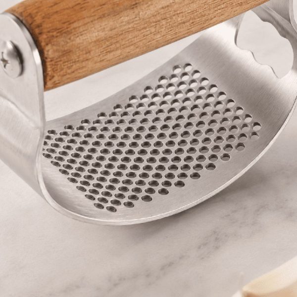 Garlic Press, Garlic Press Rocker, Stainless Steel Rocker Garlic Peeler, Wooden Handle Garlic Presses, Garlic Rocker Thickened Crusher Kitchen Gadgets, Easy to Clean - Image 4